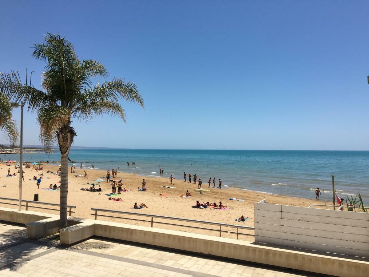 L'Onda Bed & Breakfast Marina di Ragusa Exterior photo